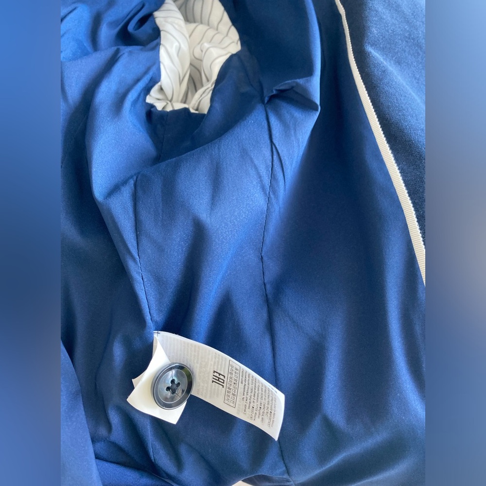 Banana Republic Blazer - Picture 5 of 7